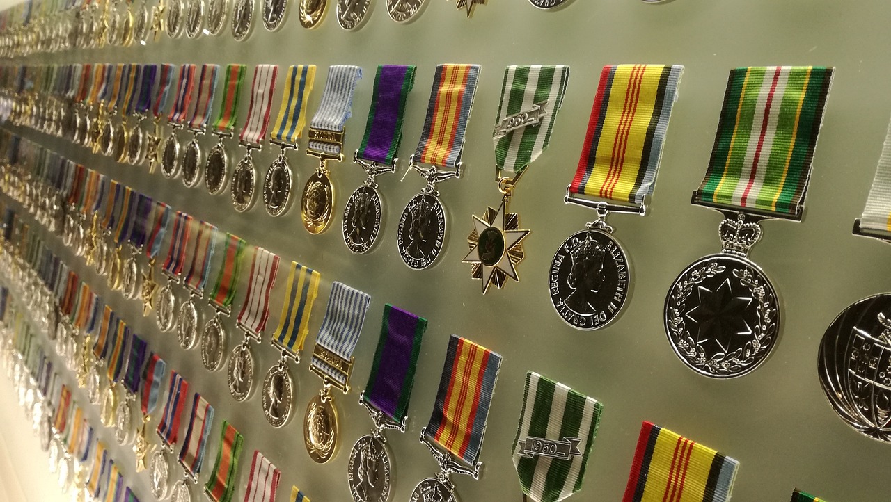 medals, military, war-2662694.jpg